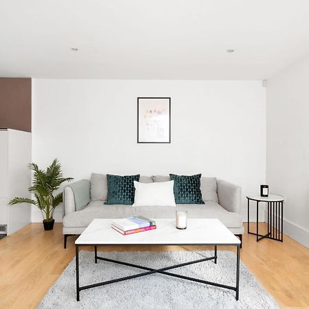 King'S Cross - 2Br With Terrace - Cityapartmentstay London Eksteriør billede