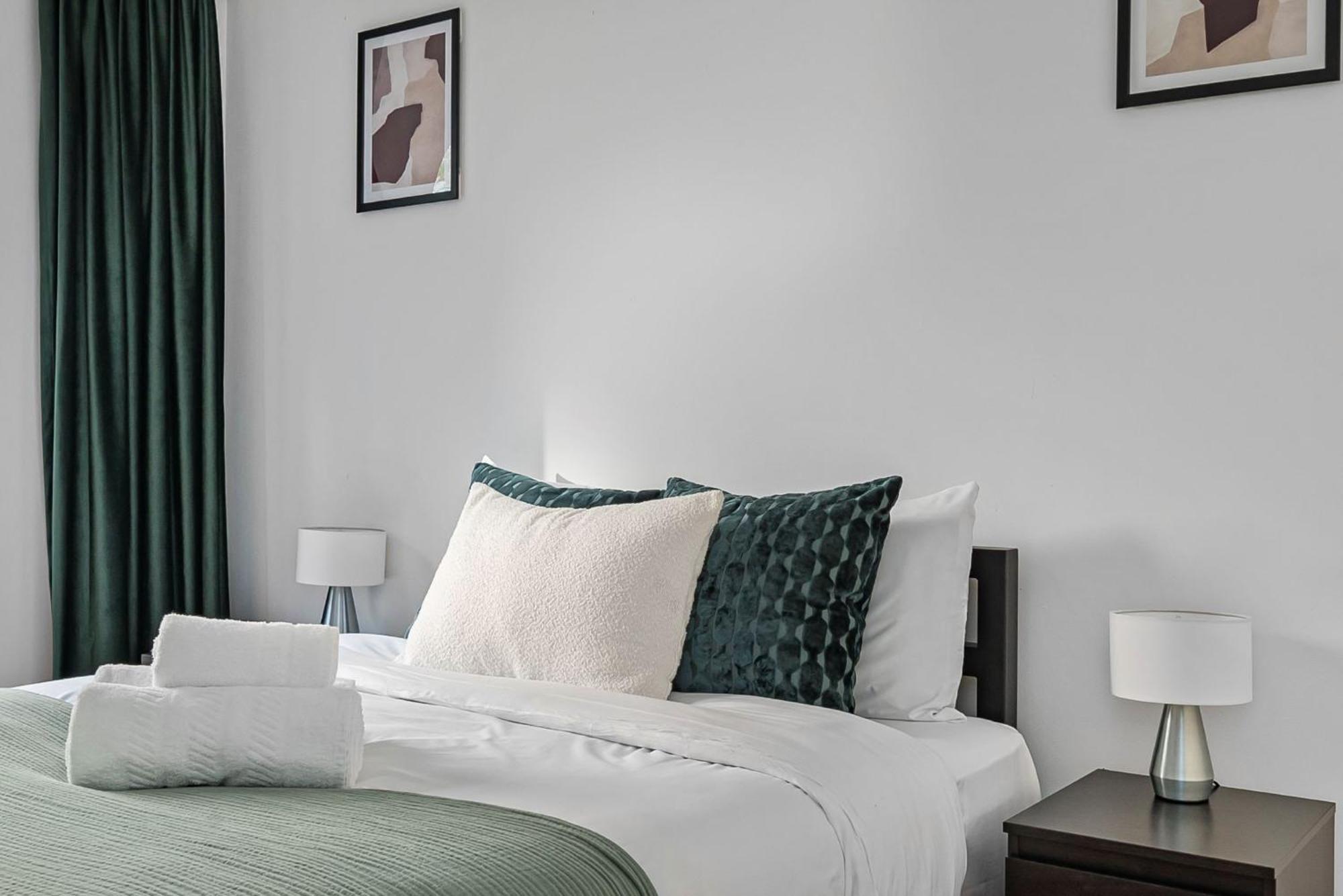 King'S Cross - 2Br With Terrace - Cityapartmentstay London Eksteriør billede