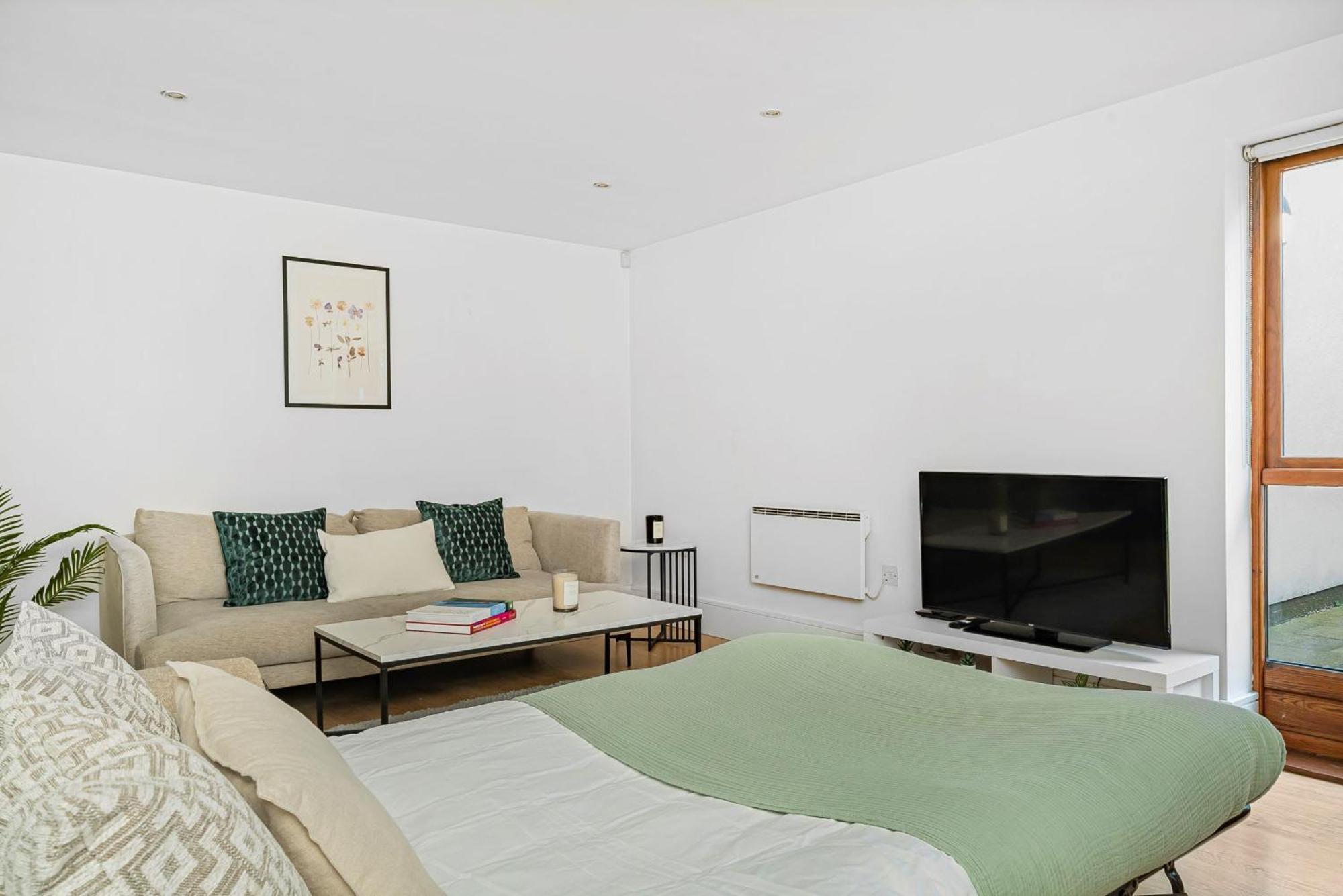 King'S Cross - 2Br With Terrace - Cityapartmentstay London Eksteriør billede