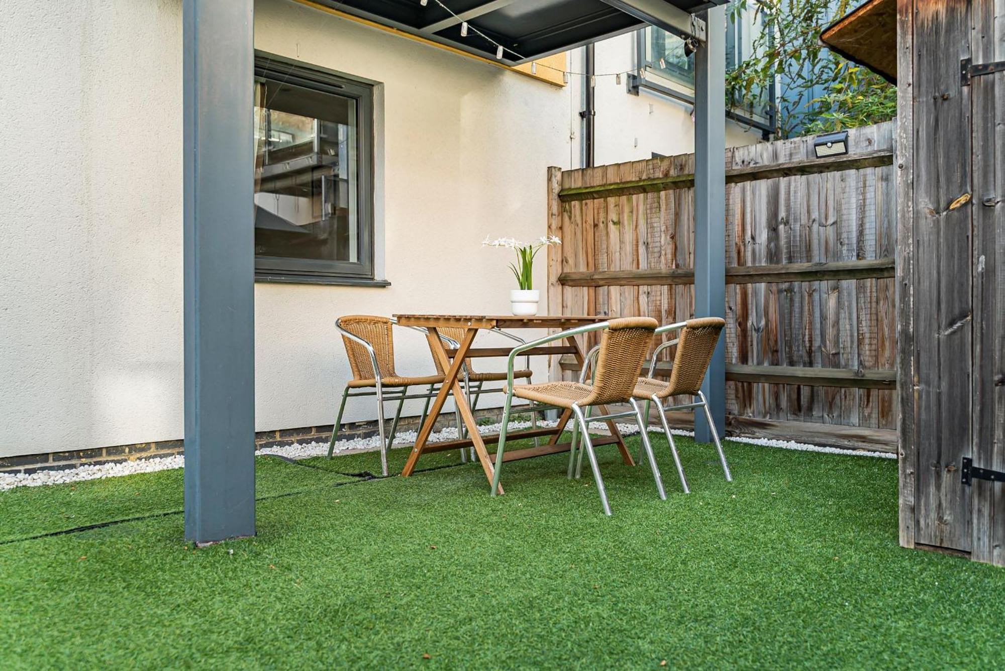 King'S Cross - 2Br With Terrace - Cityapartmentstay London Eksteriør billede